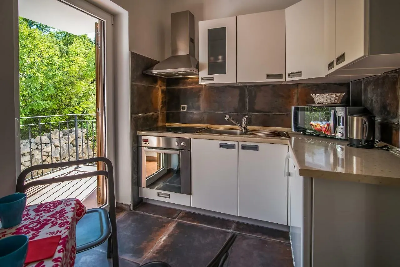 Apartments Villa Aeternum Vrbnik Vrbnik (Primorje-Gorski Kotar)