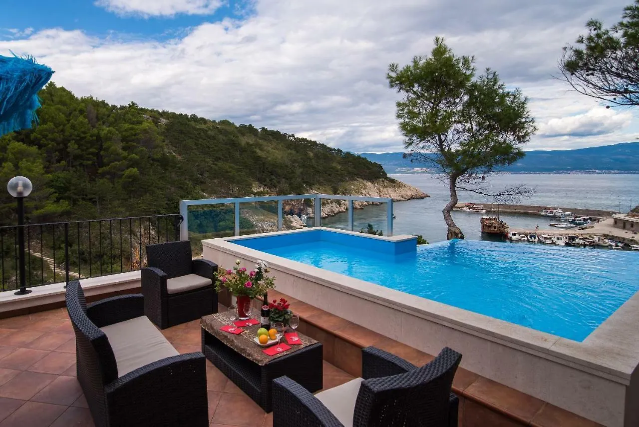 Apartments Villa Aeternum Vrbnik